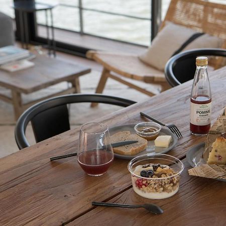 La Peniche - Bed And Bicycle - Tournon Hotel Ngoại thất bức ảnh